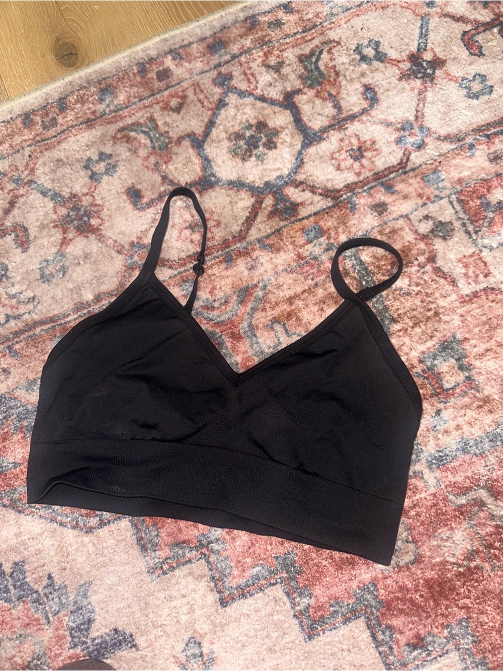 Lululemon Seamless Black & white Bralette SET- Comfortable Everyday Support